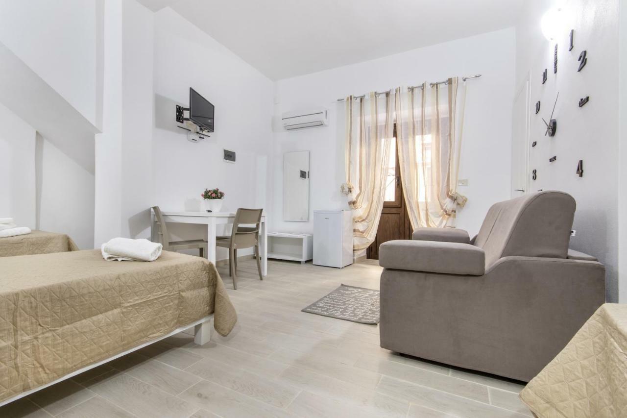 In Centro Rooms Vicino Cefalu Self-Chek-In Campofelice Di Roccella Exterior foto